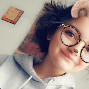 Meet your Posher, Alisha